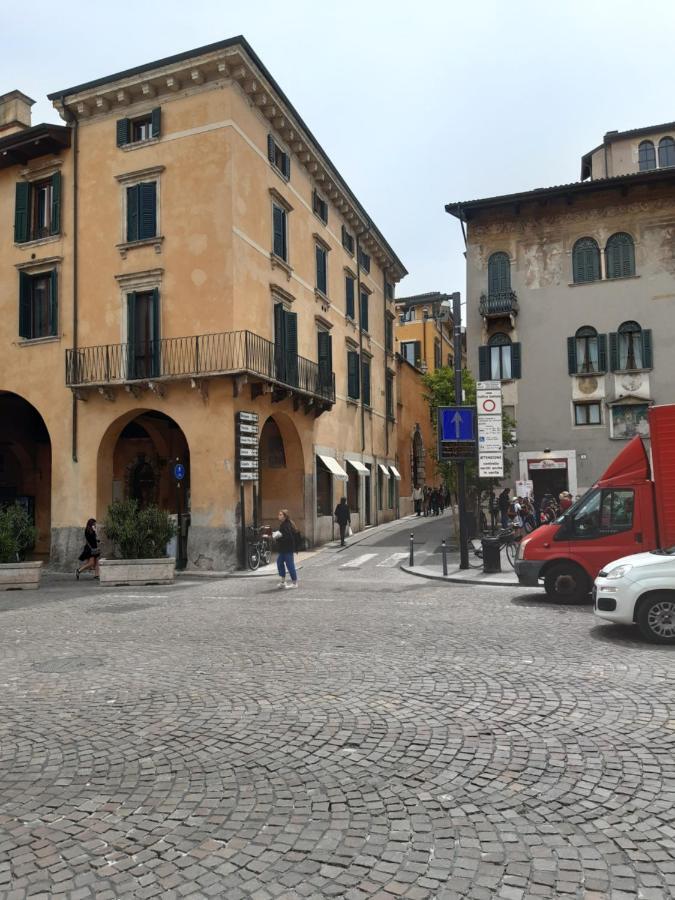 Suite Porta Borsari Verona Ngoại thất bức ảnh